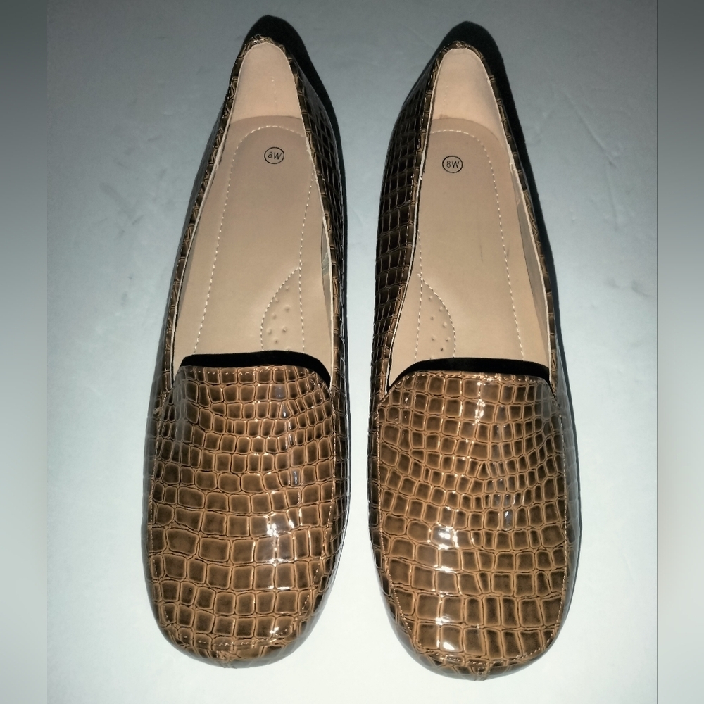 Animal Print (Size 8W) Caramel Brown Patent Slip-on Loafers (Like New Condition)